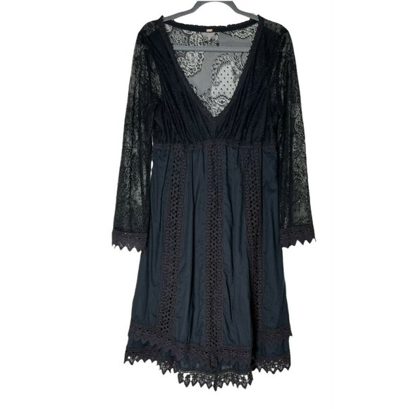 Free People Dresses & Skirts - Free People Dress sz Sm/ Med Black Lace Crochet Long Sleeve Midi Witchy Boho